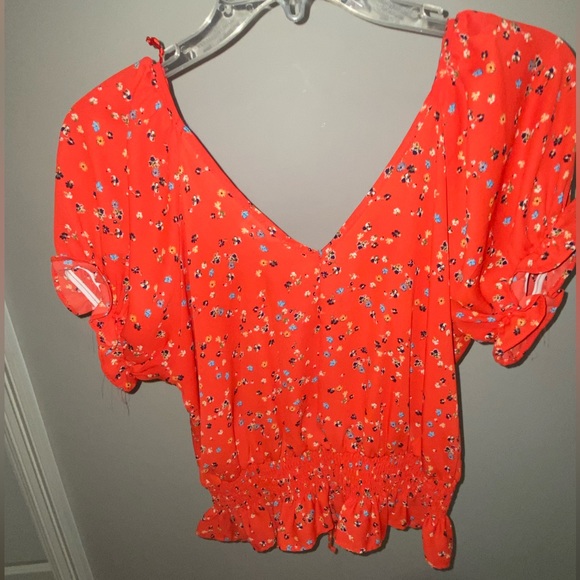 Flowered print top - Picture 2 of 4